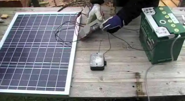 Lama Mengisi Baterai 12V dengan Panel Surya 100W